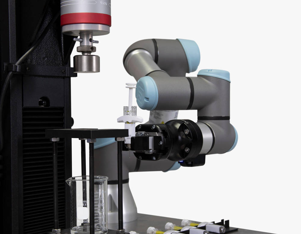 | Instron cobot.jpg